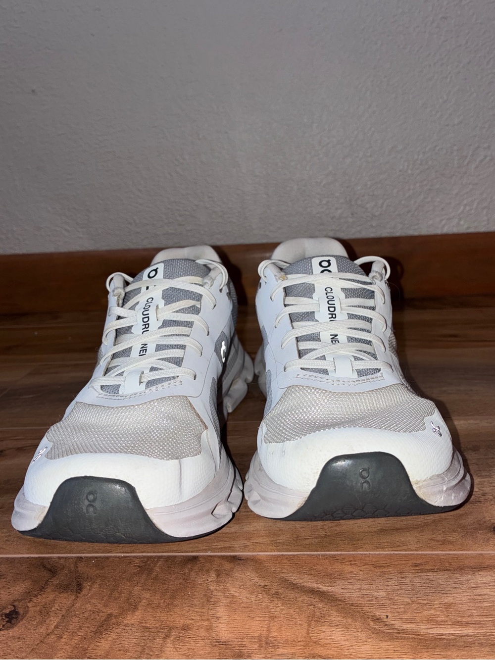 On Cloud Runner 2 Women’s Sneakers, white - size 6 - Picture 6 of 10